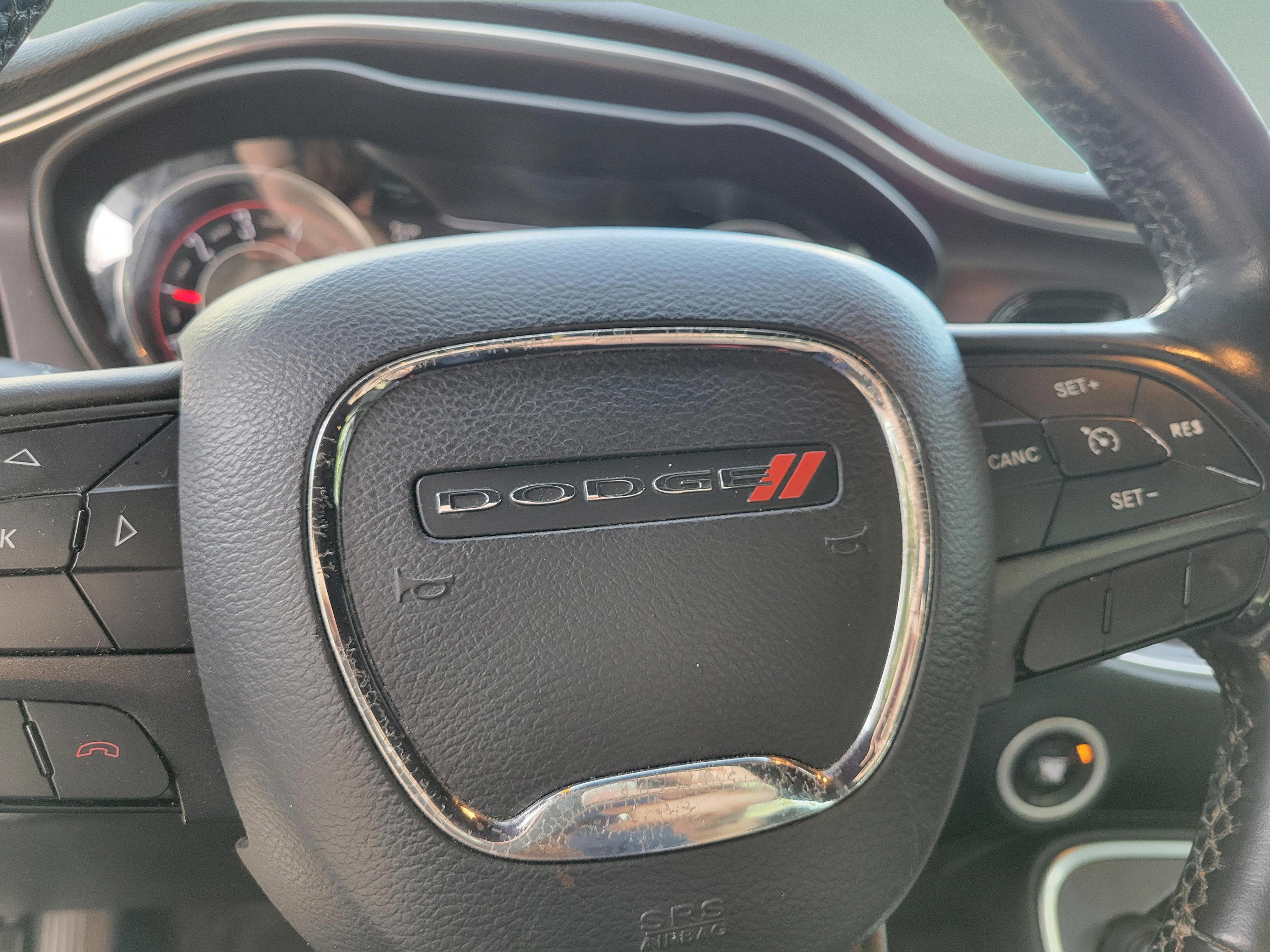 Used 2016 Dodge Challenger SXT RWD image 27
