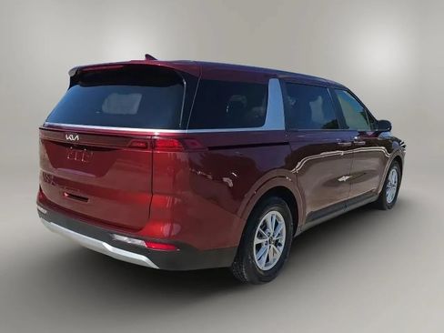 Used 2023 Kia Carnival LX w/ Paint Protection Package FWD image 7