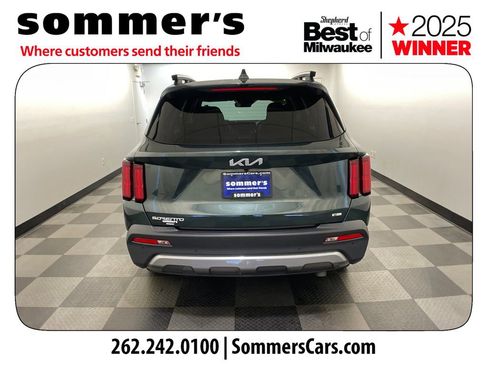 Used 2023 Kia Sorento SX Prestige image 4