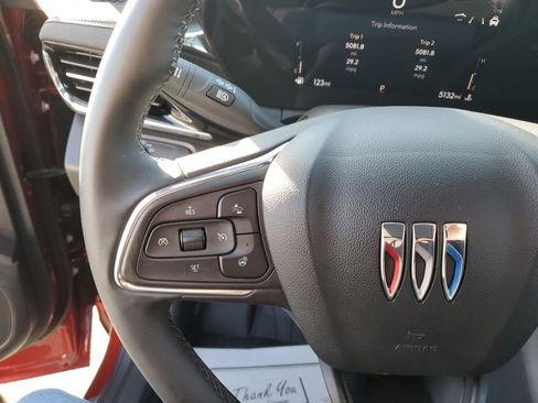 Used 2025 Buick Envista Avenir image 17