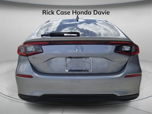 Certified 2024 Honda Civic EX-L image 6