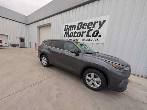 Used 2023 Toyota Highlander L AWD/4WD image 34