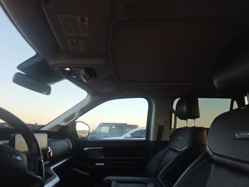 Used 2025 Ford Expedition Max Platinum w/ Driver's Package image 8