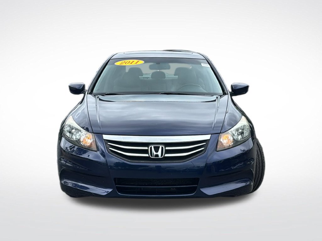 Used 2011 Honda Accord EX-L image 2