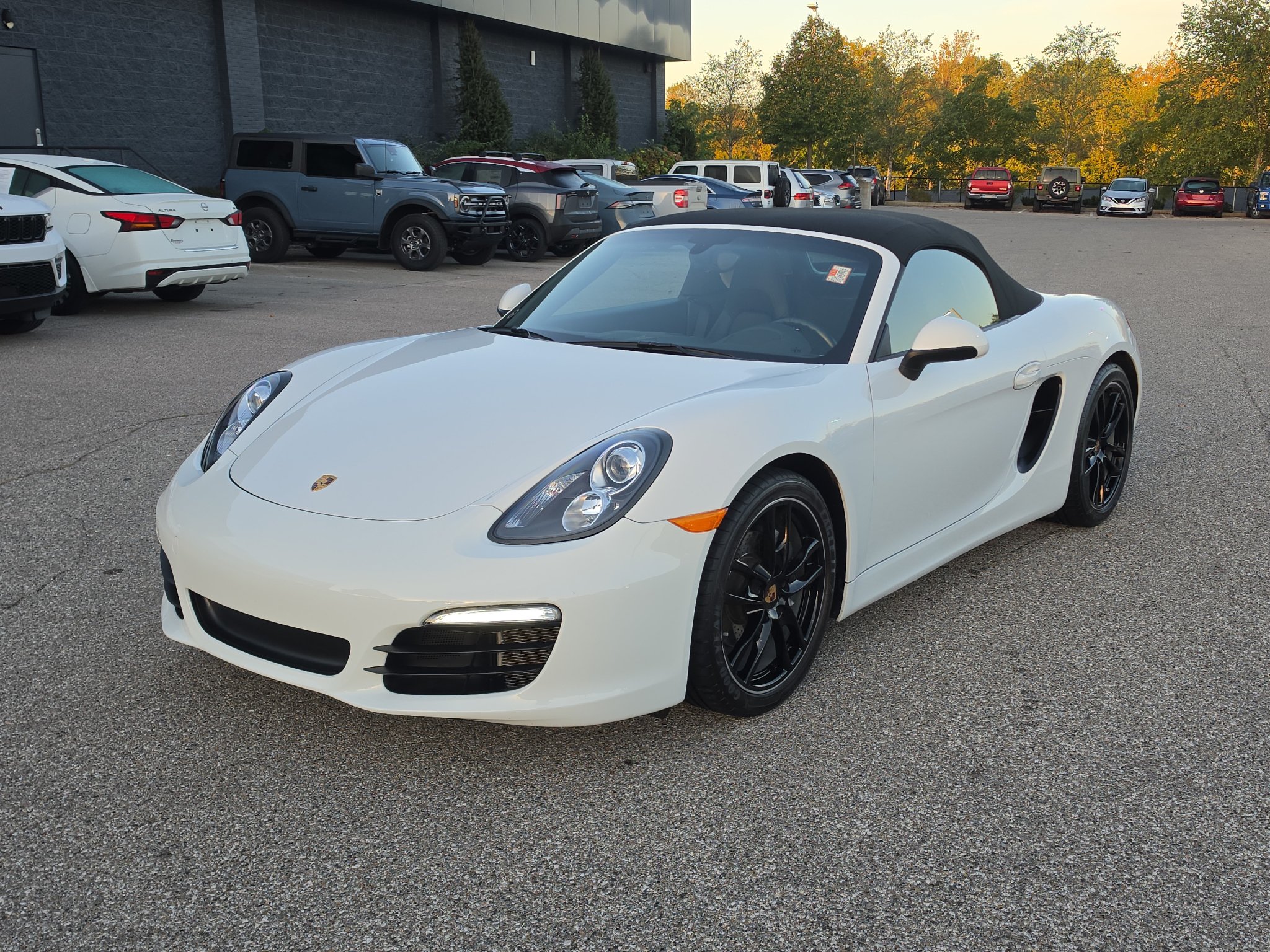 Used 2015 Porsche Boxster RWD image 3