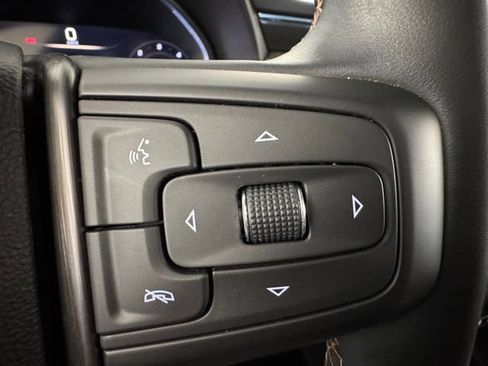 Used 2024 GMC Yukon AT4 AWD/4WD image 8