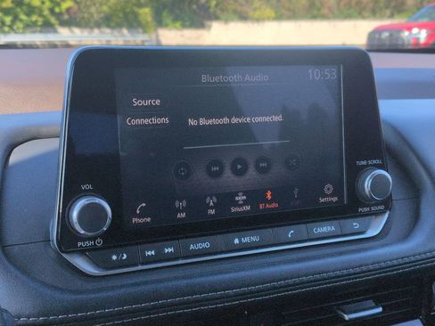 Certified 2021 Nissan Rogue SV image 17