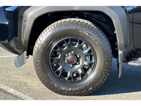 New 2026 Toyota 4Runner TRD Off-Road Premium image 32