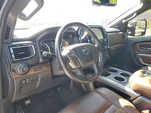 Used 2022 Nissan Titan Platinum Reserve w/ Moonroof Package AWD/4WD image 13