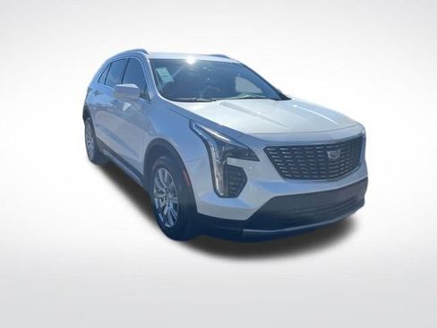 Certified 2023 Cadillac XT4 Premium Luxury w/ Driver Assist Package image 8