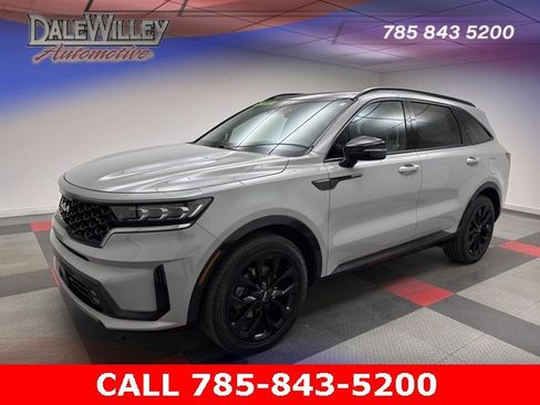 Used 2023 Kia Sorento SX image 3