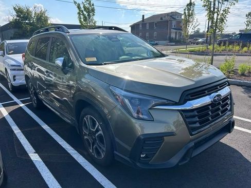 Used 2023 Subaru Ascent Limited w/ Technology Package AWD/4WD image 2
