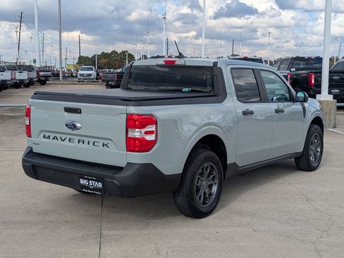 Used 2023 Ford Maverick XL image 3
