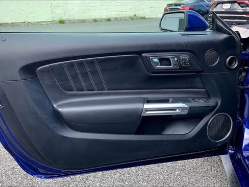 Used 2015 Ford Mustang GT Premium w/ Equipment Group 401A RWD image 20