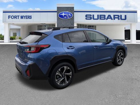 Used 2025 Subaru Crosstrek 2.5i Premium AWD/4WD image 4