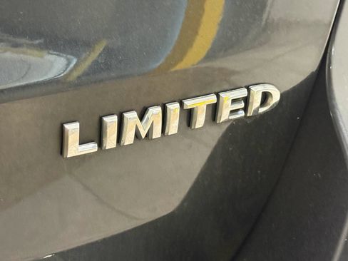 Used 2015 Jeep Grand Cherokee Limited AWD/4WD image 15