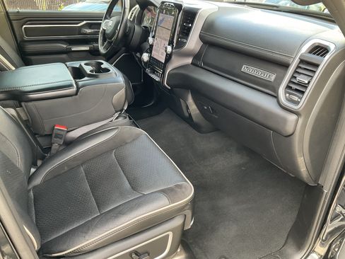 Used 2023 RAM 1500 Laramie AWD/4WD image 25