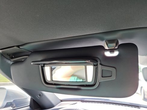 Certified 2025 Porsche 911 Carrera image 36