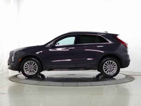 Certified 2025 Cadillac XT4 Premium Luxury image 2