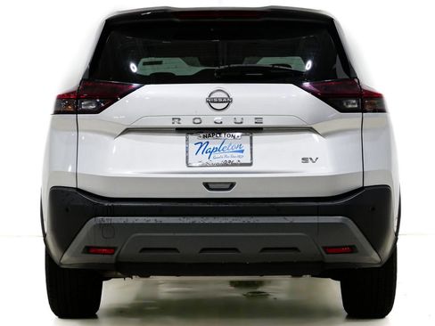 Used 2023 Nissan Rogue SV image 7