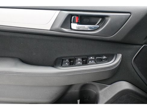Used 2019 Subaru Outback 2.5i Premium AWD/4WD image 27