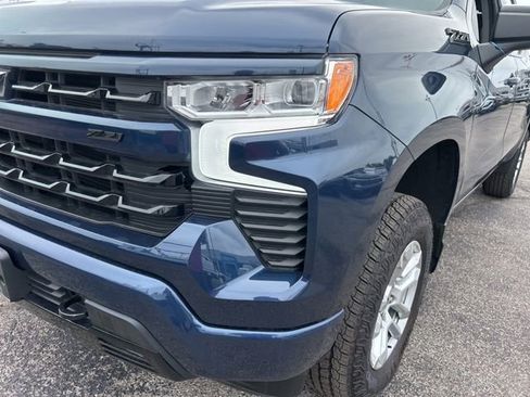 Used 2022 Chevrolet Silverado 1500 RST w/ Z71 Off-Road Package AWD/4WD image 9