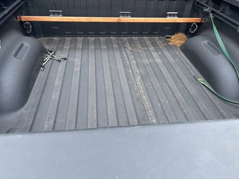 Used 2022 RAM 1500 Big Horn AWD/4WD image 4