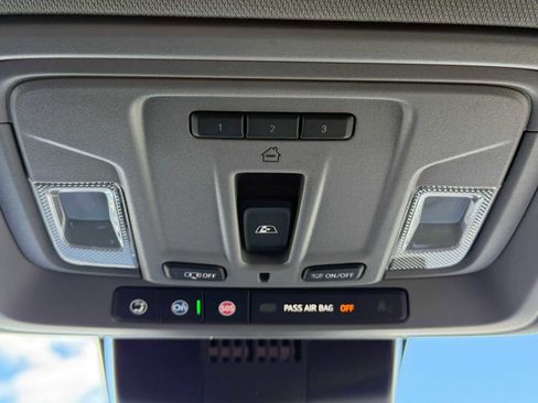 Used 2026 Chevrolet Silverado 1500 LT Trail Boss w/ LT Trail Boss Premium Package AWD/4WD image 42