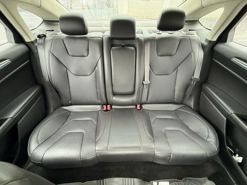 Used 2016 Ford Fusion Energi Titanium w/ Driver Assist Package image 16