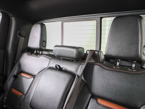 Used 2023 GMC Sierra 1500 AT4 w/ AT4 Premium Package image 29