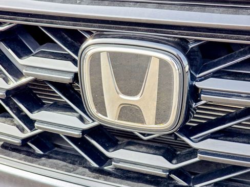 Used 2024 Honda CR-V Sport Touring image 3