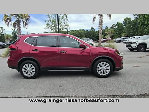 Used 2017 Nissan Rogue S FWD image 35