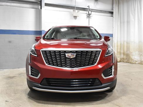 Used 2022 Cadillac XT5 Premium Luxury image 32