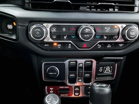 Used 2024 Jeep Wrangler Rubicon 392 image 35