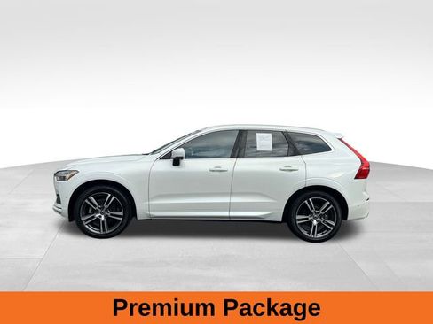 Used 2019 Volvo XC60 T5 Momentum w/ Multimedia Package image 2