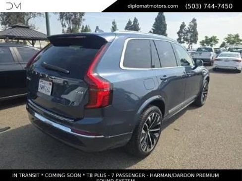 Used 2026 Volvo XC90 T8 Plus w/ Protection Package Premier AWD/4WD image 4