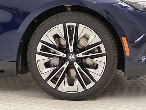 New 2027 BMW i5 eDrive40 RWD image 13