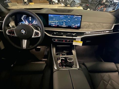 New 2026 BMW X5 sDrive40i w/ M Sport Package image 5