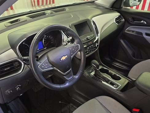 Used 2022 Chevrolet Equinox LT AWD/4WD image 18