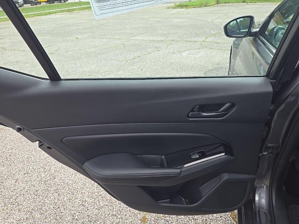 Used 2023 Nissan Altima 2.5 SV FWD image 18