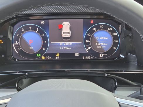 Certified 2024 Volkswagen Atlas Cross Sport SEL Premium R-Line AWD/4WD image 21