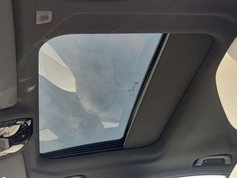 New 2026 BMW 530i RWD image 31