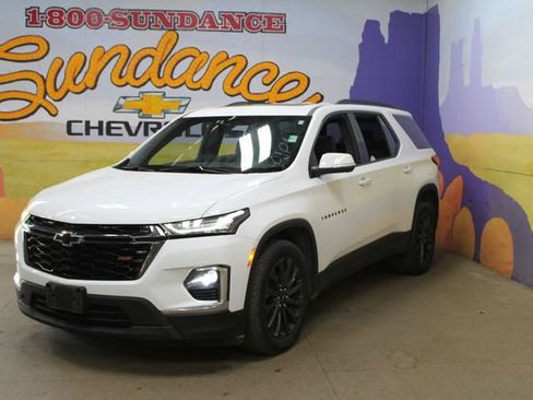 Used 2023 Chevrolet Traverse RS AWD/4WD image 2