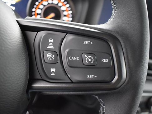 New 2025 Jeep Gladiator Mojave w/ Safety Group image 17