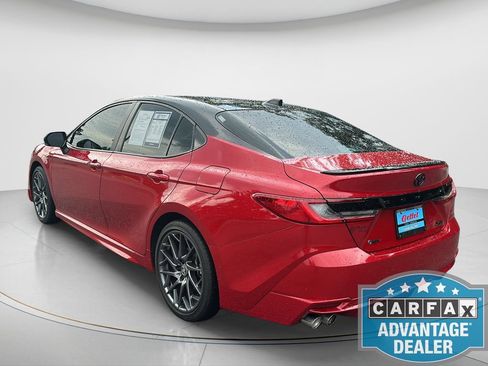 Used 2025 Toyota Camry XSE FWD image 8
