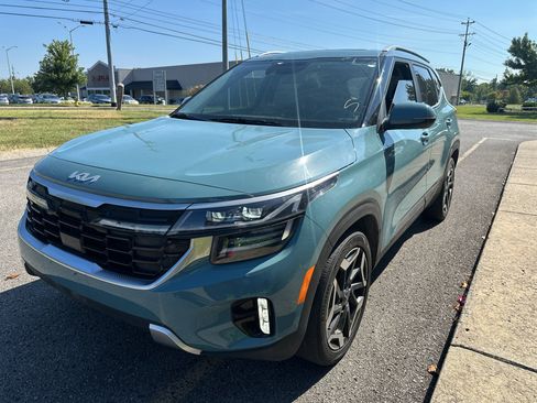 Used 2024 Kia Seltos SX w/ SX Sunroof Package AWD/4WD image 8