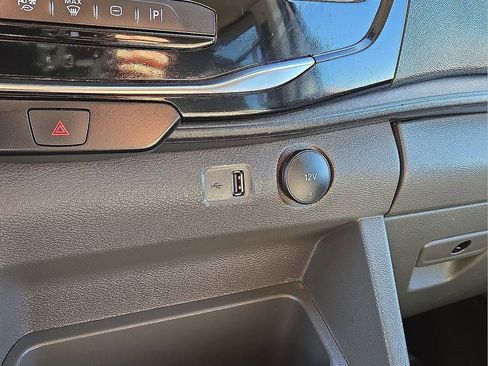 Used 2023 Ford Transit 350 XLT image 29