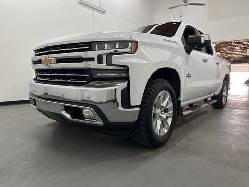 Used 2021 Chevrolet Silverado 1500 LTZ w/ LTZ Convenience Package II AWD/4WD image 25