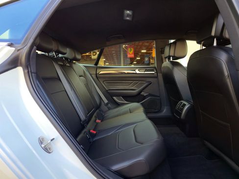 Used 2022 Volkswagen Arteon SE image 33