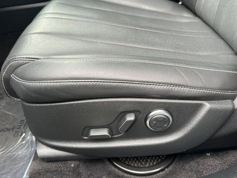 Used 2024 Genesis GV80 3.5T image 13